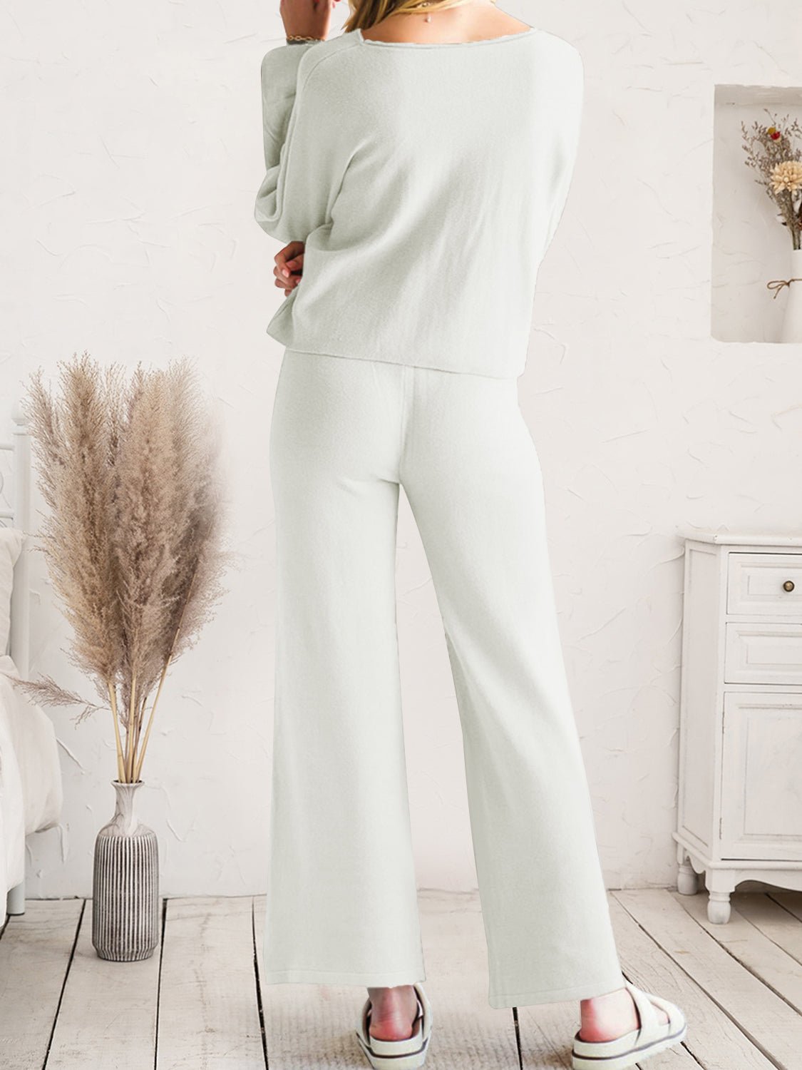 Long Sleeve Lounge Top and Drawstring Pants Set - Eaira